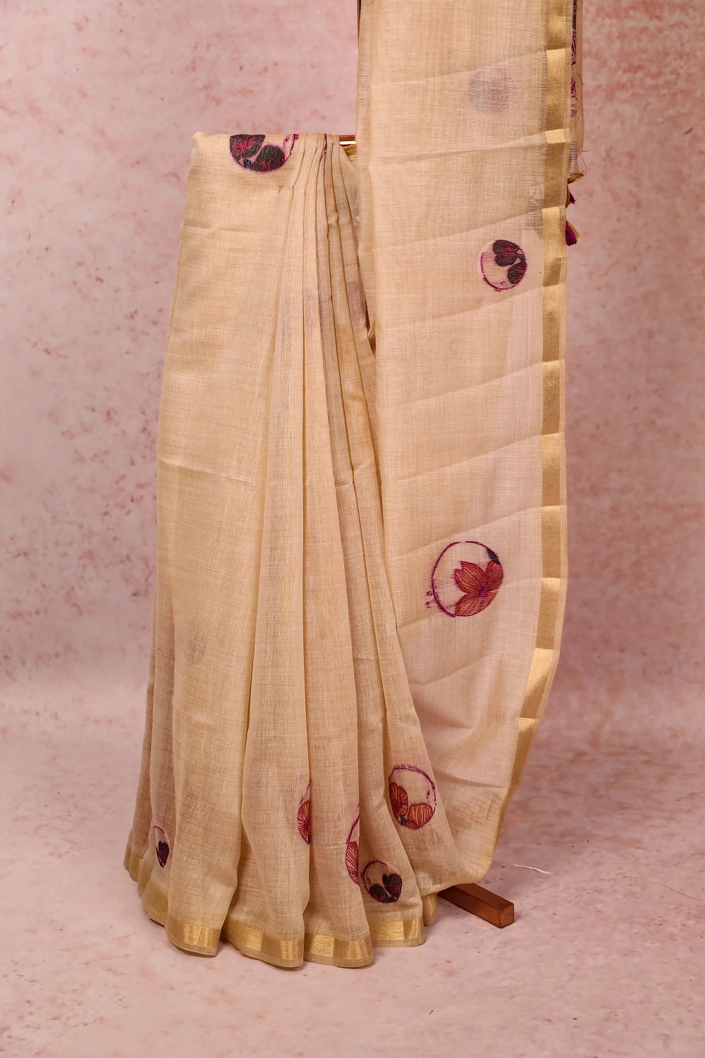 Cream Mul Cotton Saree