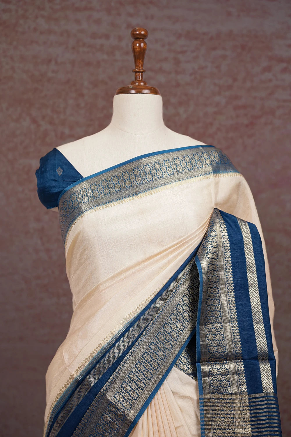 Cream Semi Banarasi Saree - Seematti