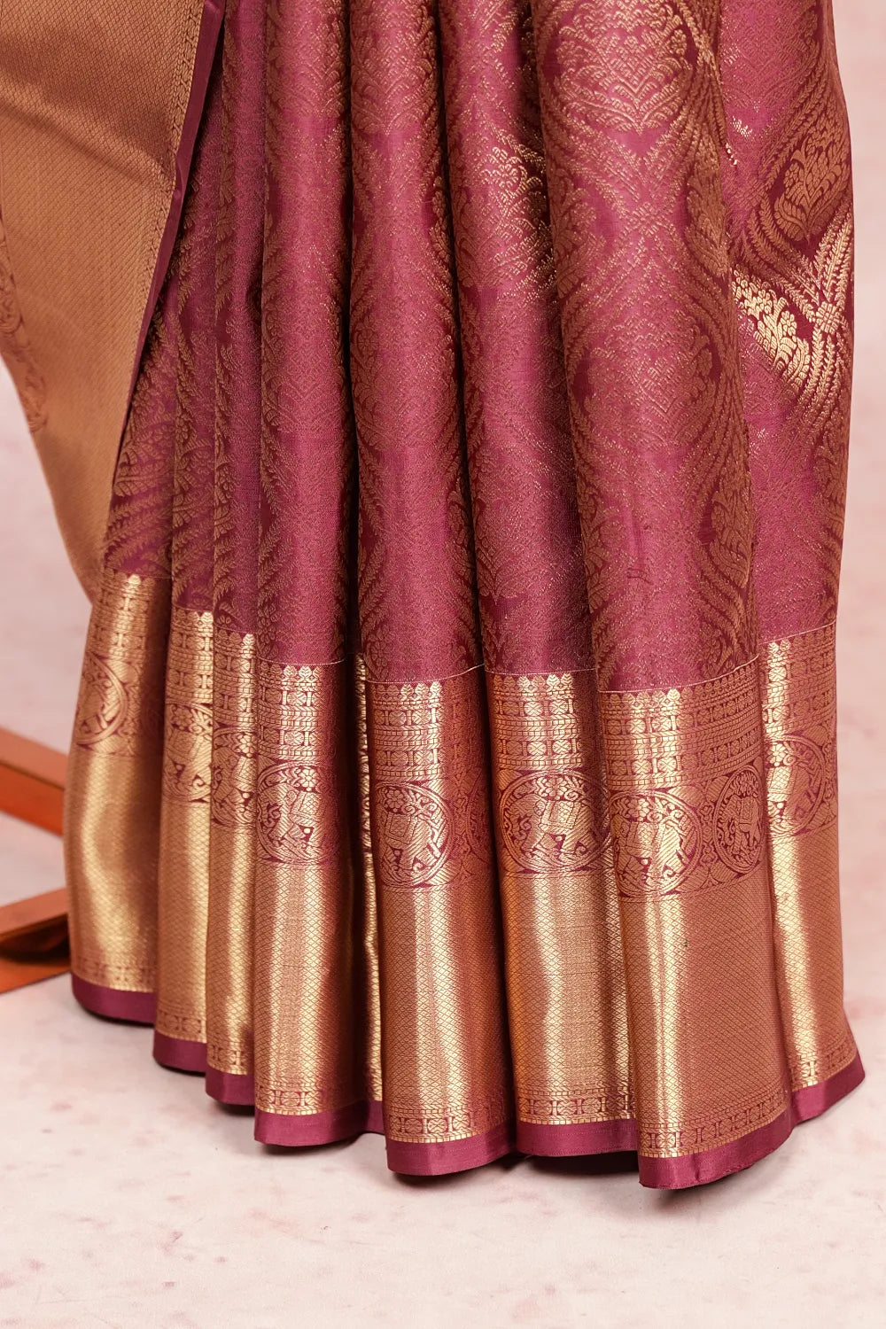 Dark Onion Colour Kancheepuram Silk Saree - Seematti