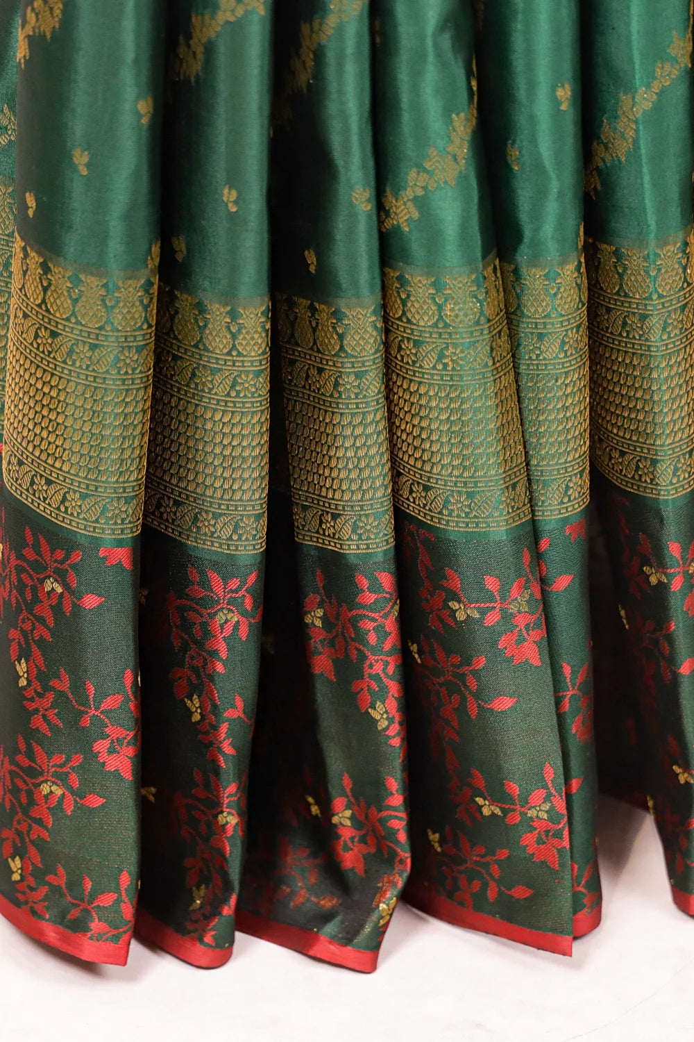 Forest Green Color Kancheepuram Silk Saree - Seematti