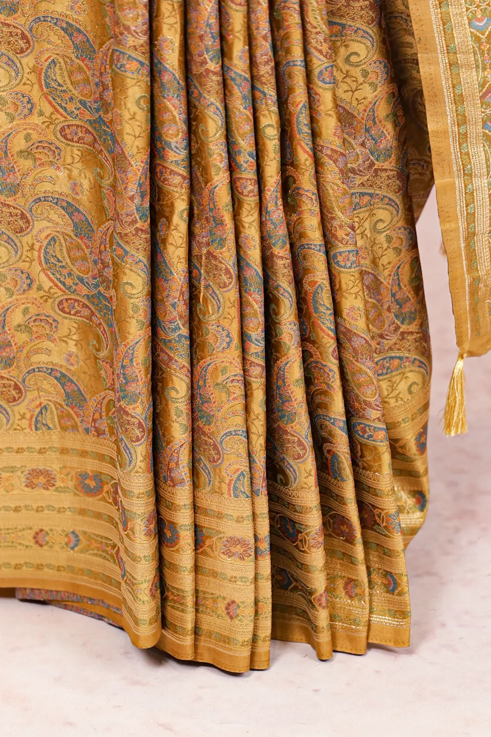 Gold Semi Banarasi Saree - Seematti