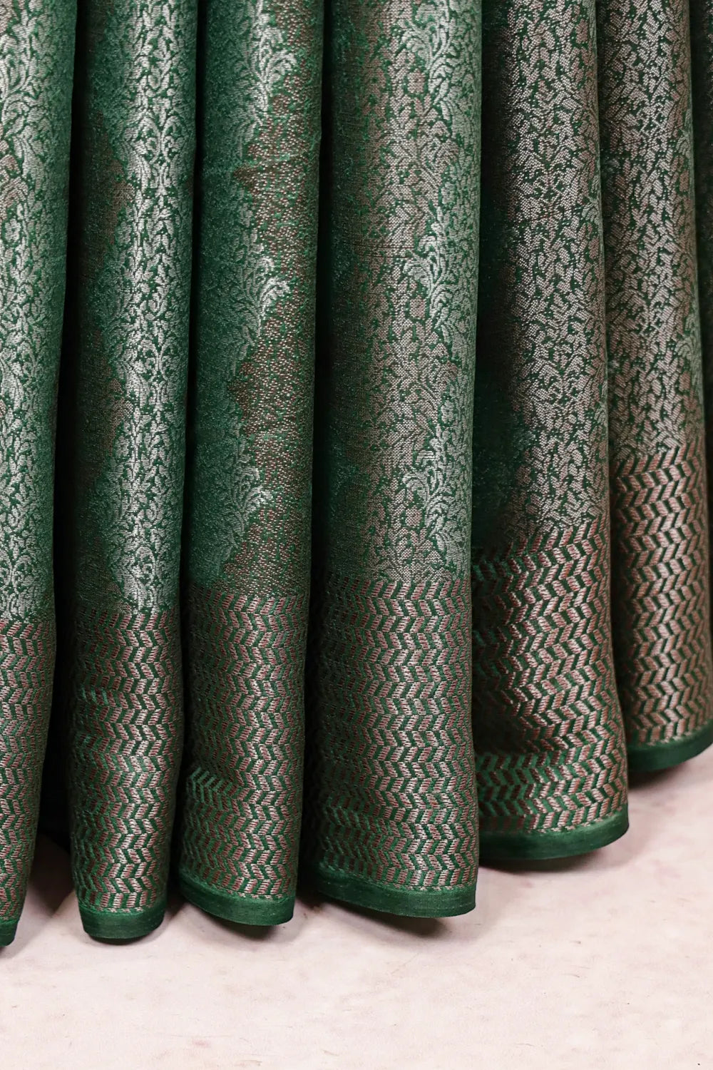 Green Semi Banarasi Saree - Seematti