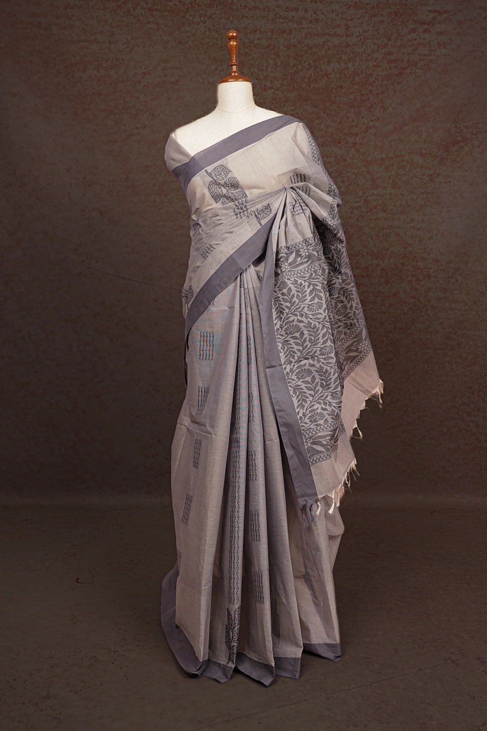 Grey Colour Bengal Cotton Saree