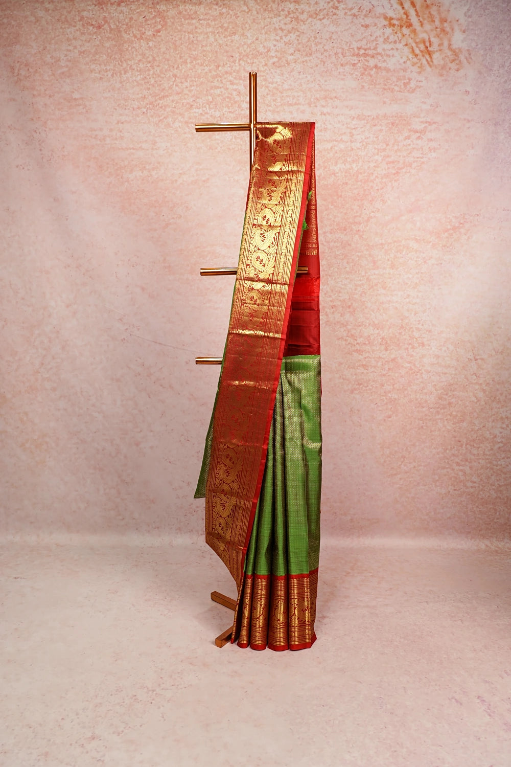 Leaf Green Colour Kancheepuram Silk Saree