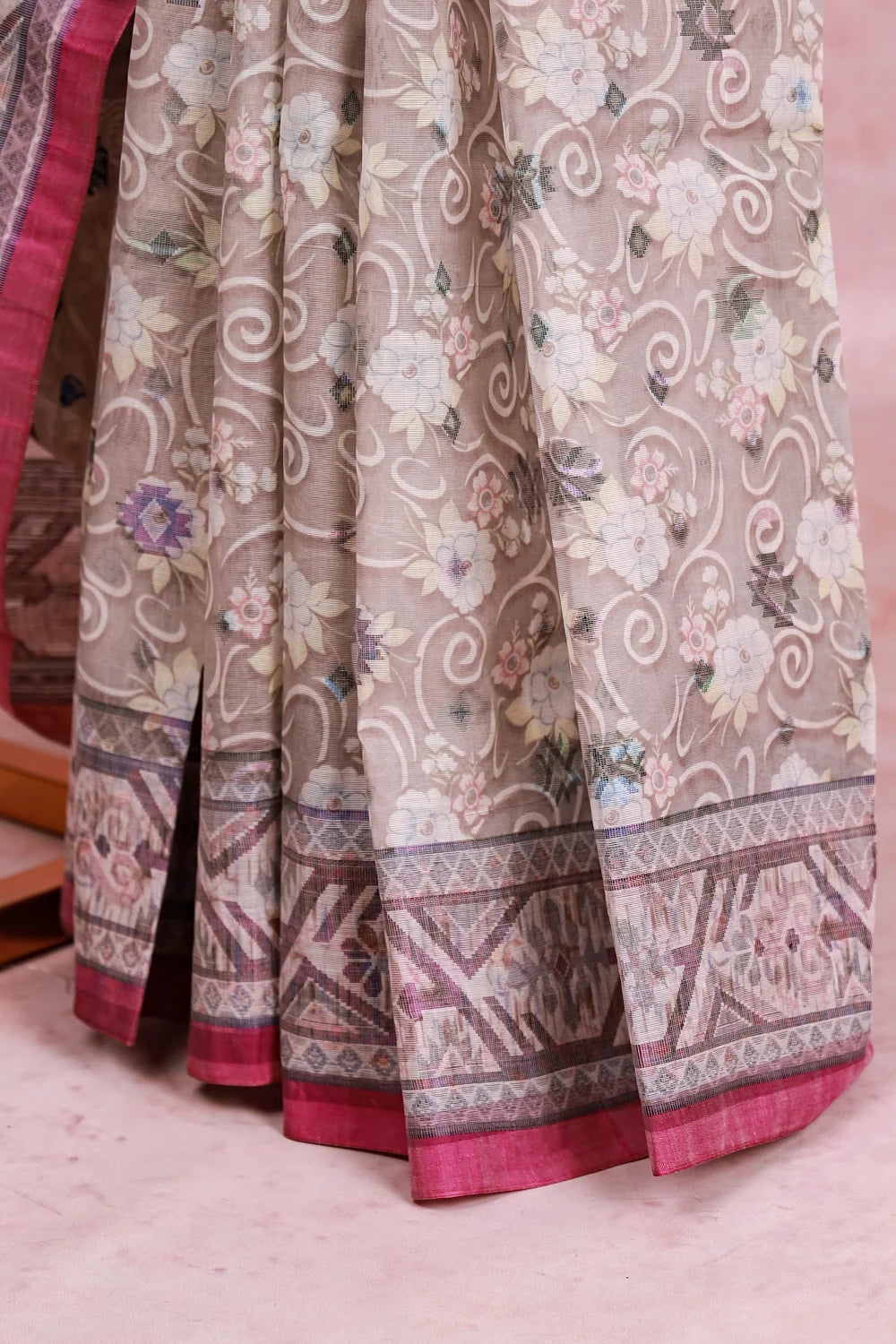 Light Lavender Cotton Floral Printed Saree With Plain Border - Seematti
