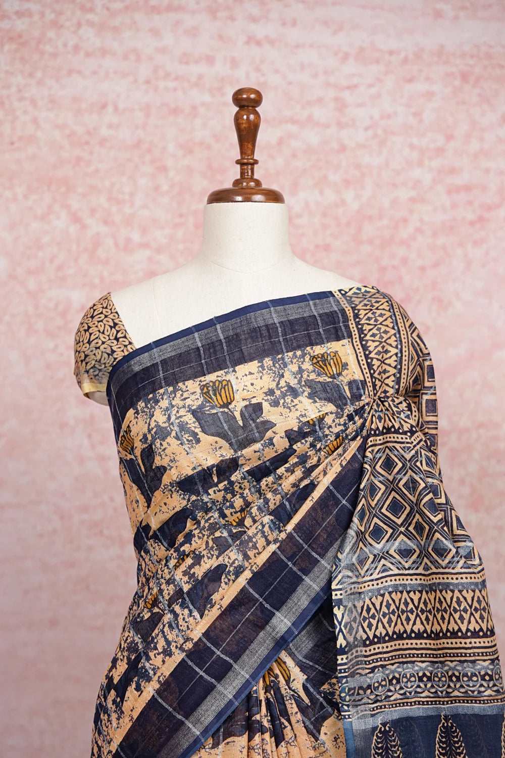 Light Orange Semi Linen Saree - Seematti