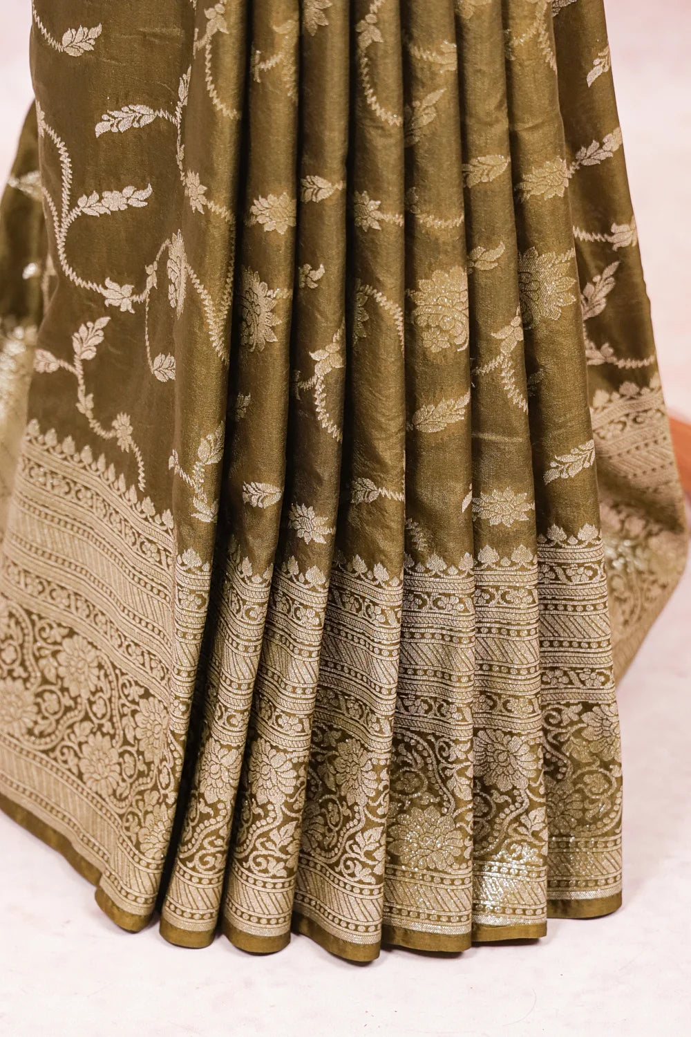 Mehandi Green Semi Banarasi Saree - Seematti