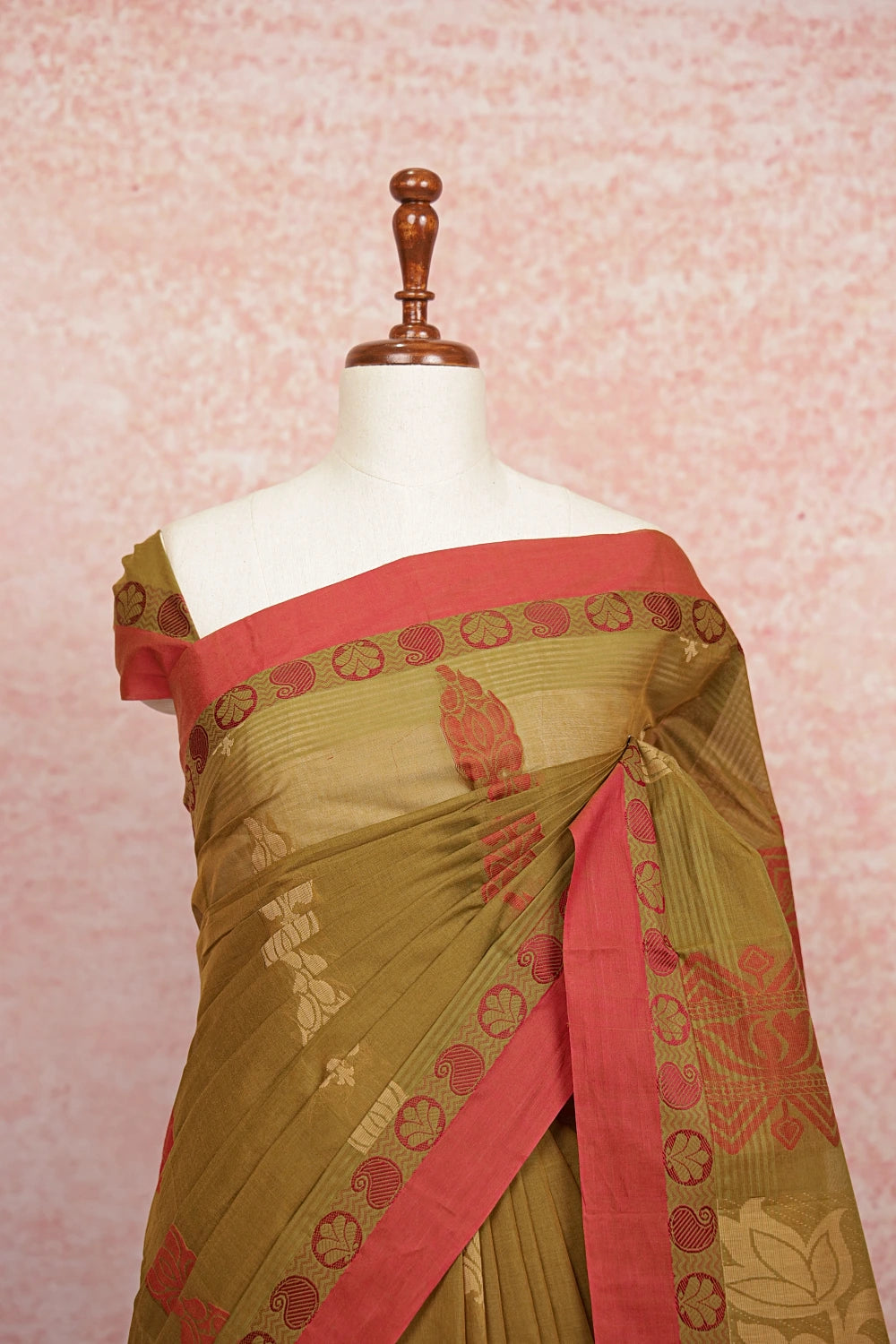 Moss Green Bengal Cotton Thread Work Saree With Plain Border - Seematti