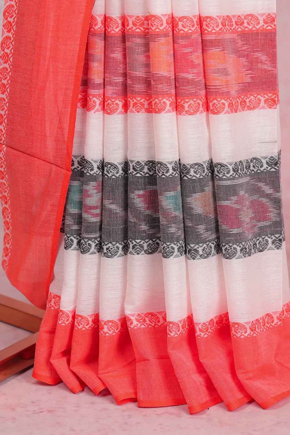 Multi Colour Cotton Thread Design Saree With Plain Border - Seematti