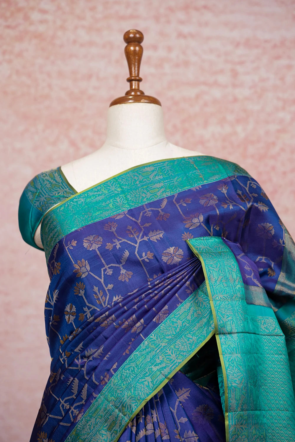 Navy Blue Kancheepuram Silk Saree - Seematti