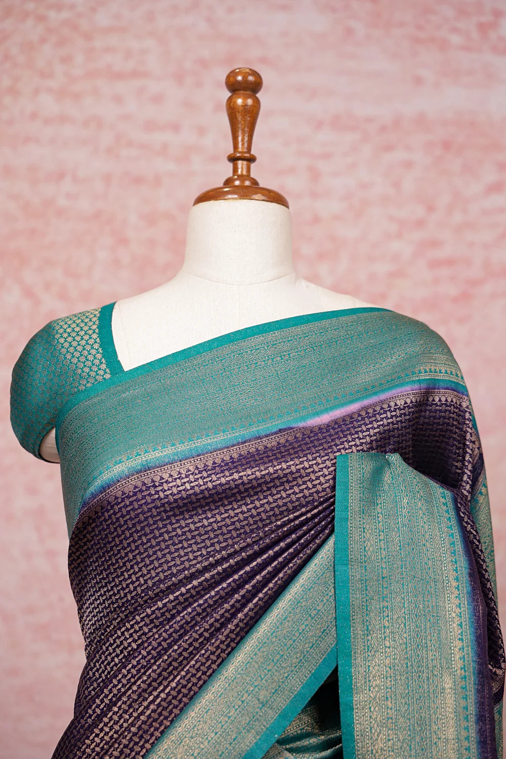 Navy Blue Kubera Silk Saree - Seematti
