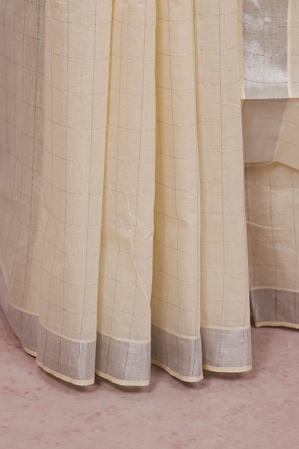 Off White Cotton Check Kerala Saree With Silver Border - Seematti