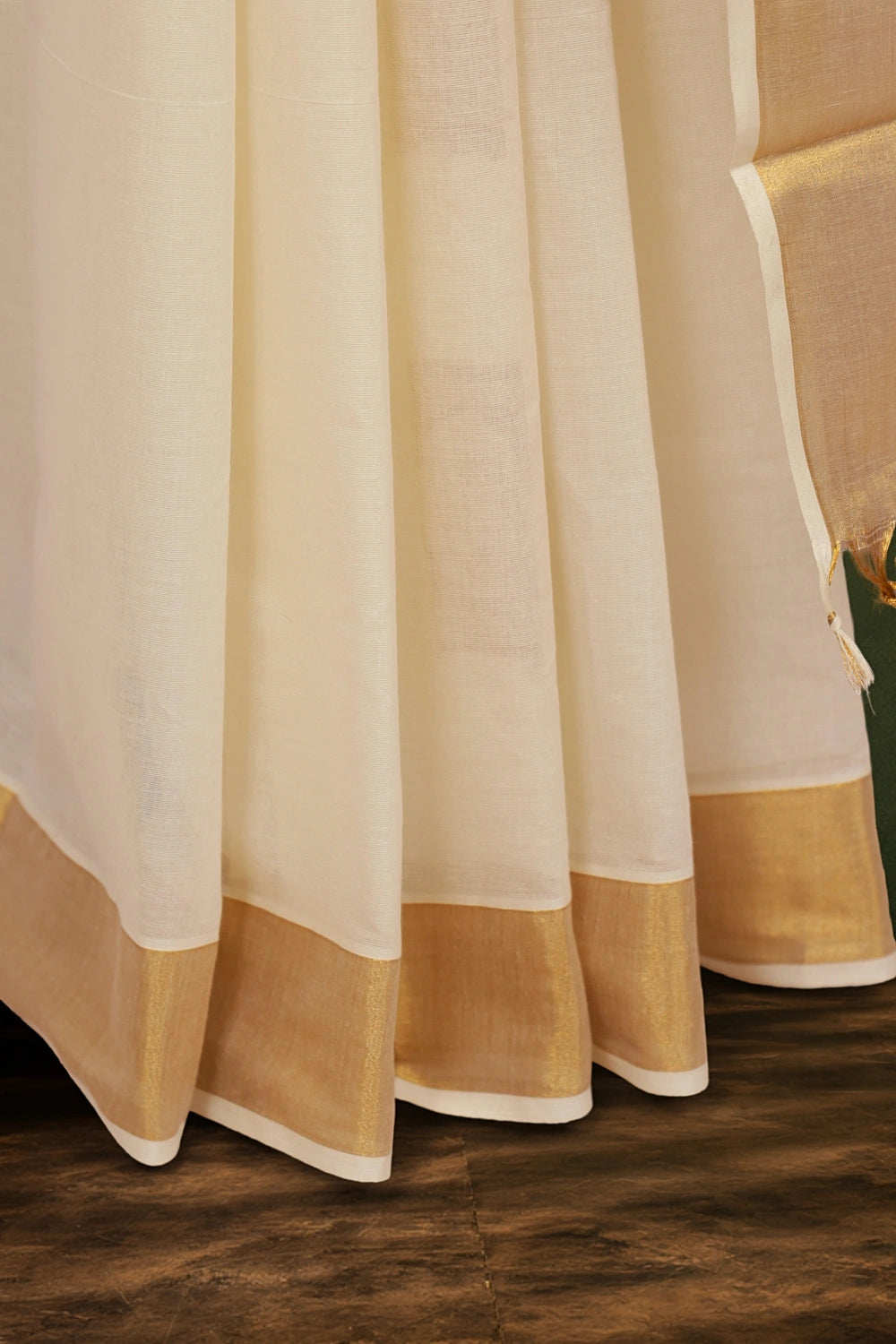 Off White Cotton Kerala Saree - Seematti