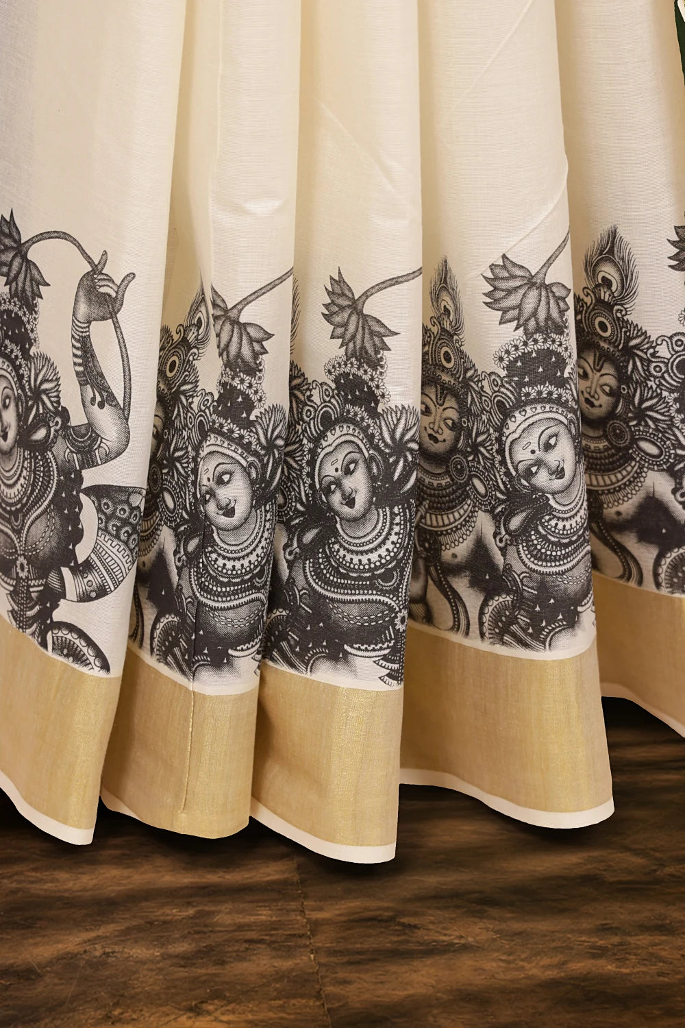 Off White Cotton Kerala Saree - Seematti
