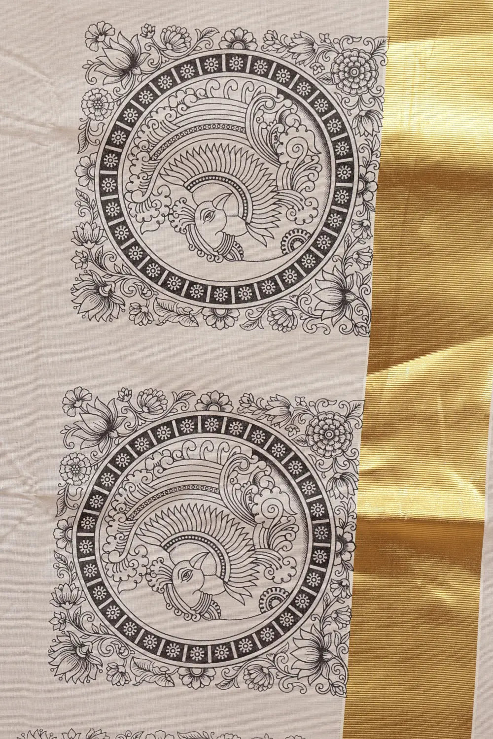 Off White Cotton Kerala Saree - Seematti