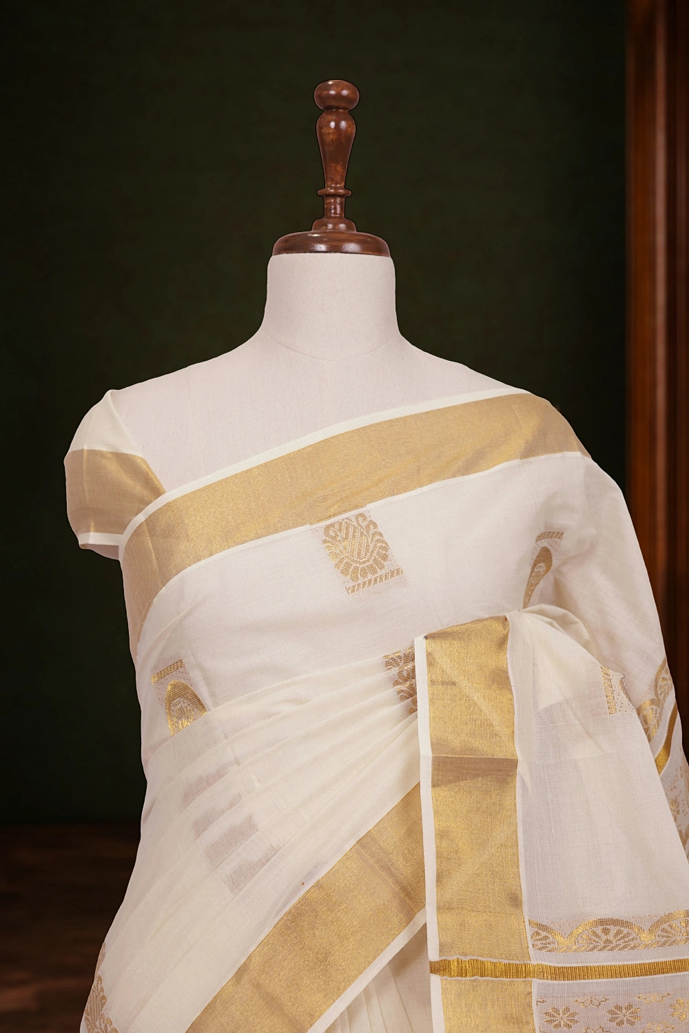 Off White Cotton Kerala Saree - Seematti