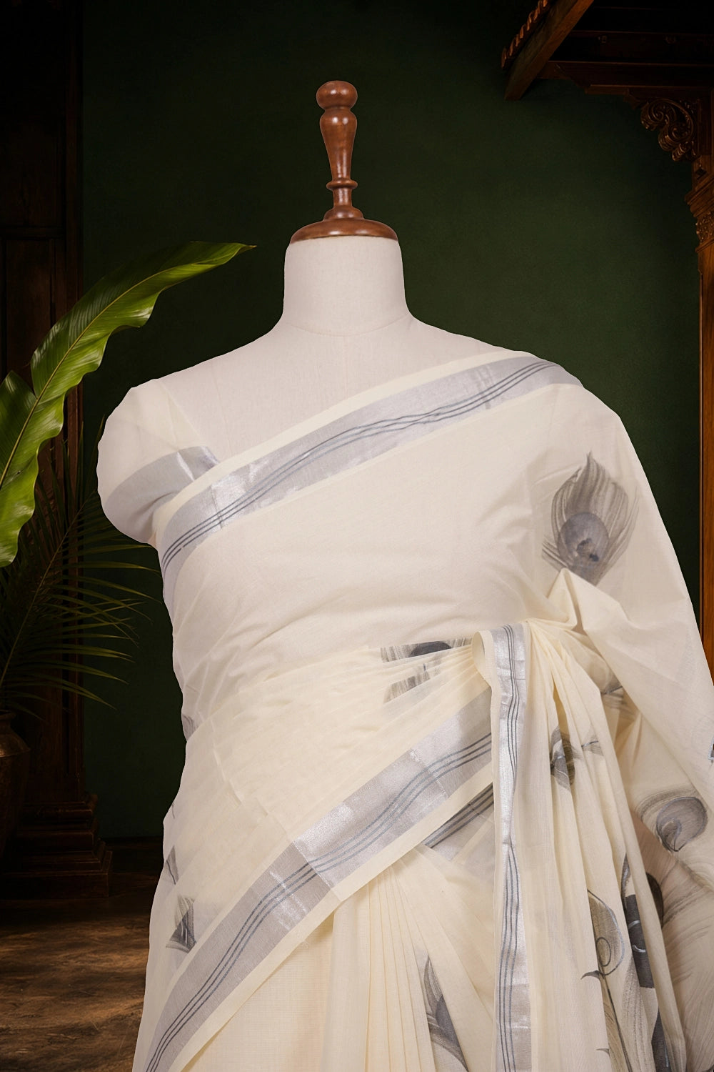Off White Cotton Kerala Saree - Seematti