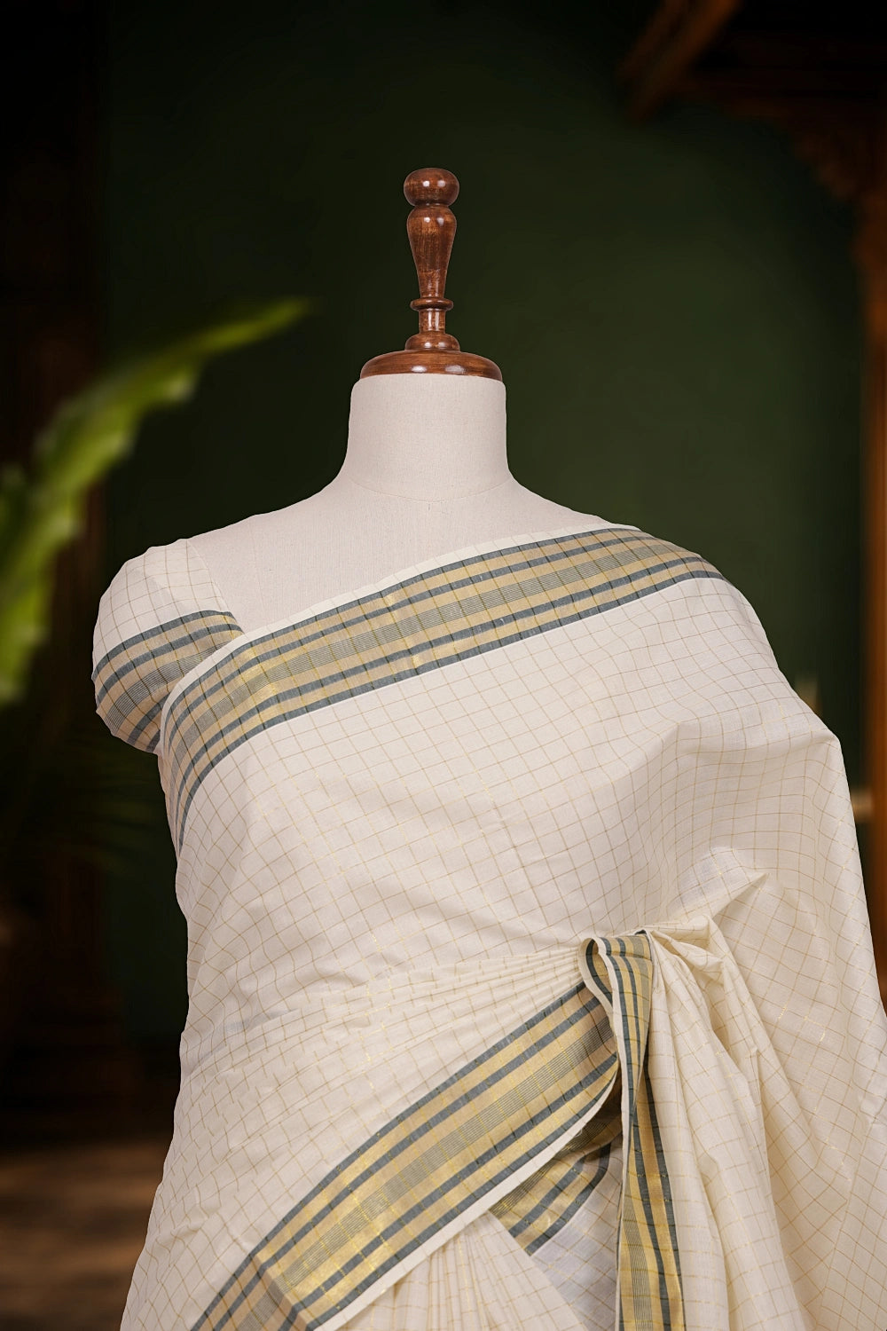 Off White Cotton Kerala Saree - Seematti