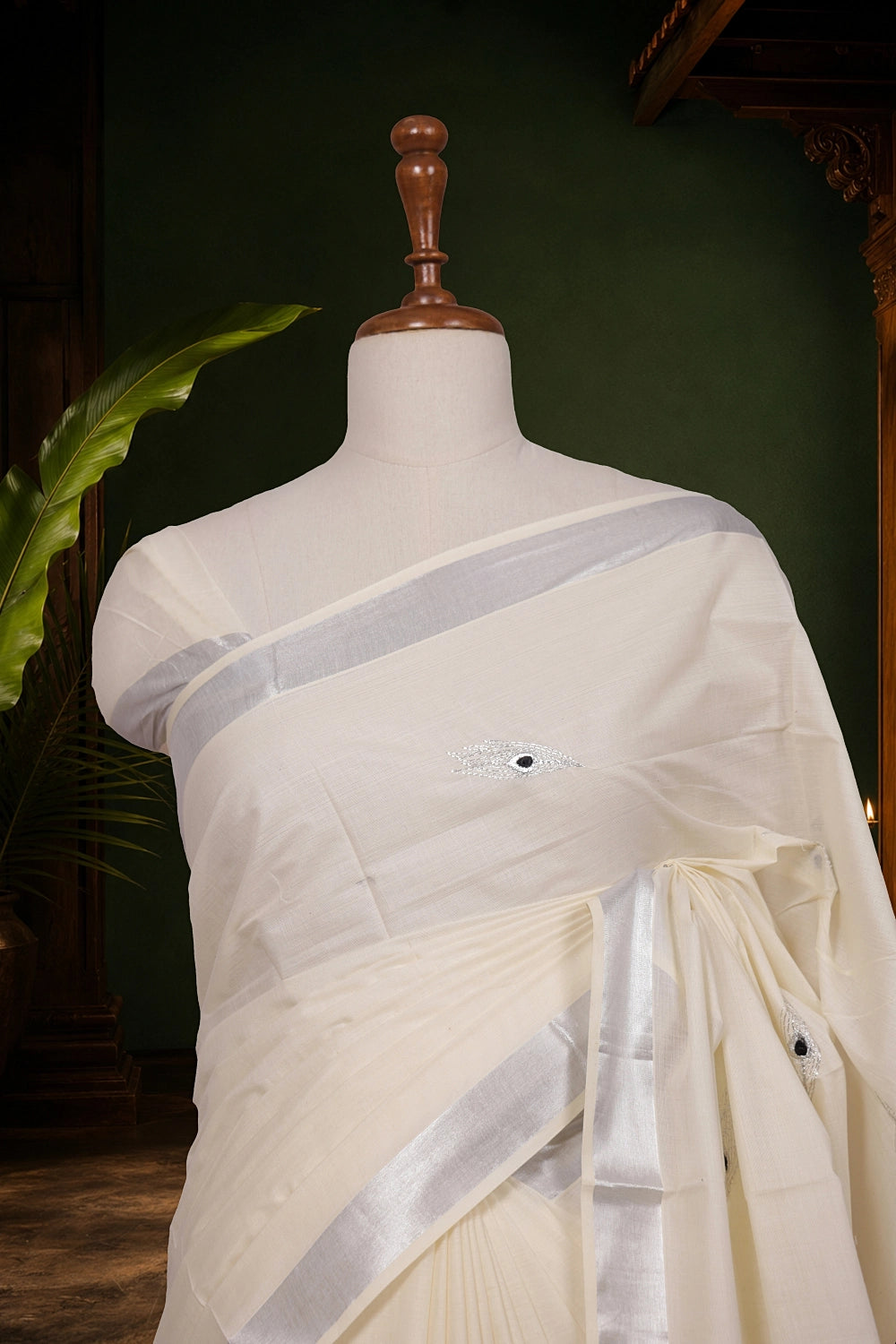 Off White Cotton Kerala Saree - Seematti