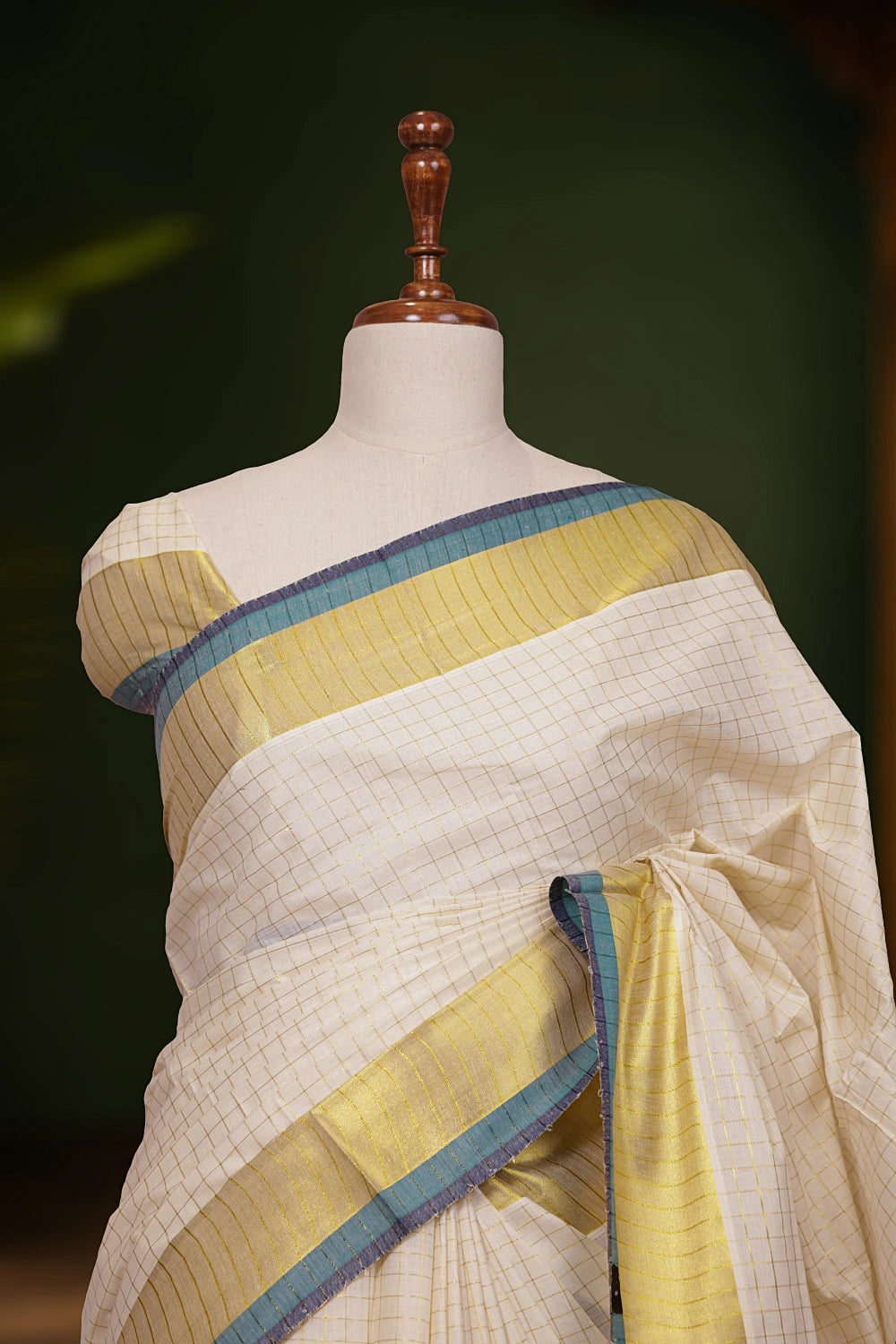 Off White Cotton Kerala Saree - Seematti