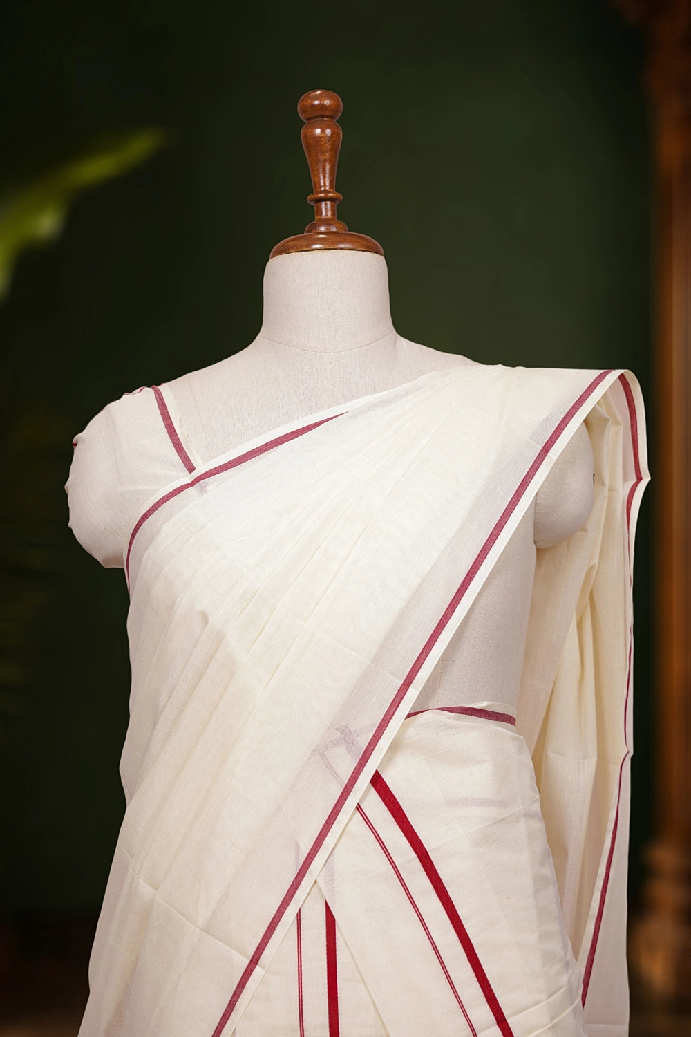 Off White Cotton Kerala Set Mundu With Puliyilakkara Border - Seematti