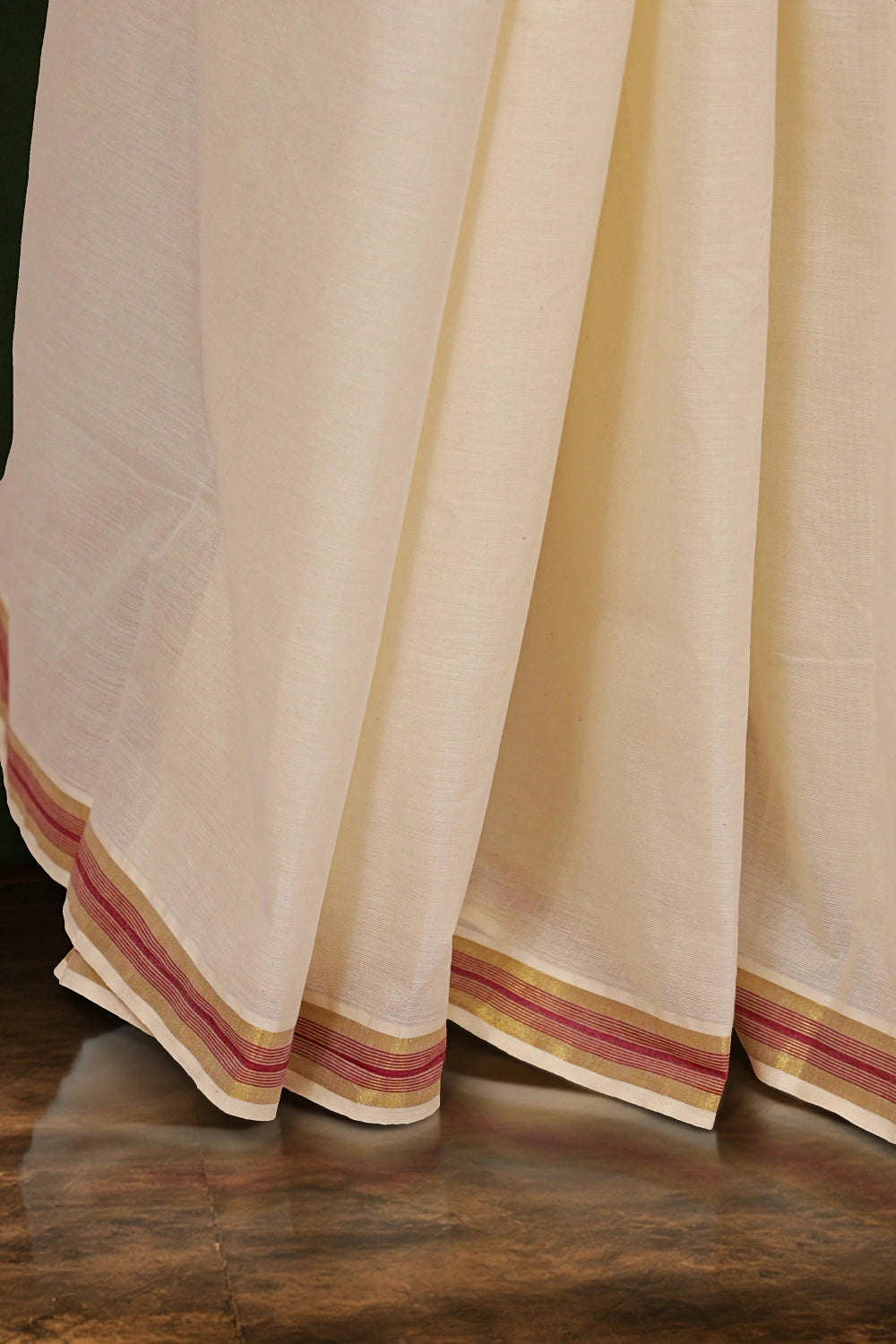 Off White Cotton Kerala saree - Seematti
