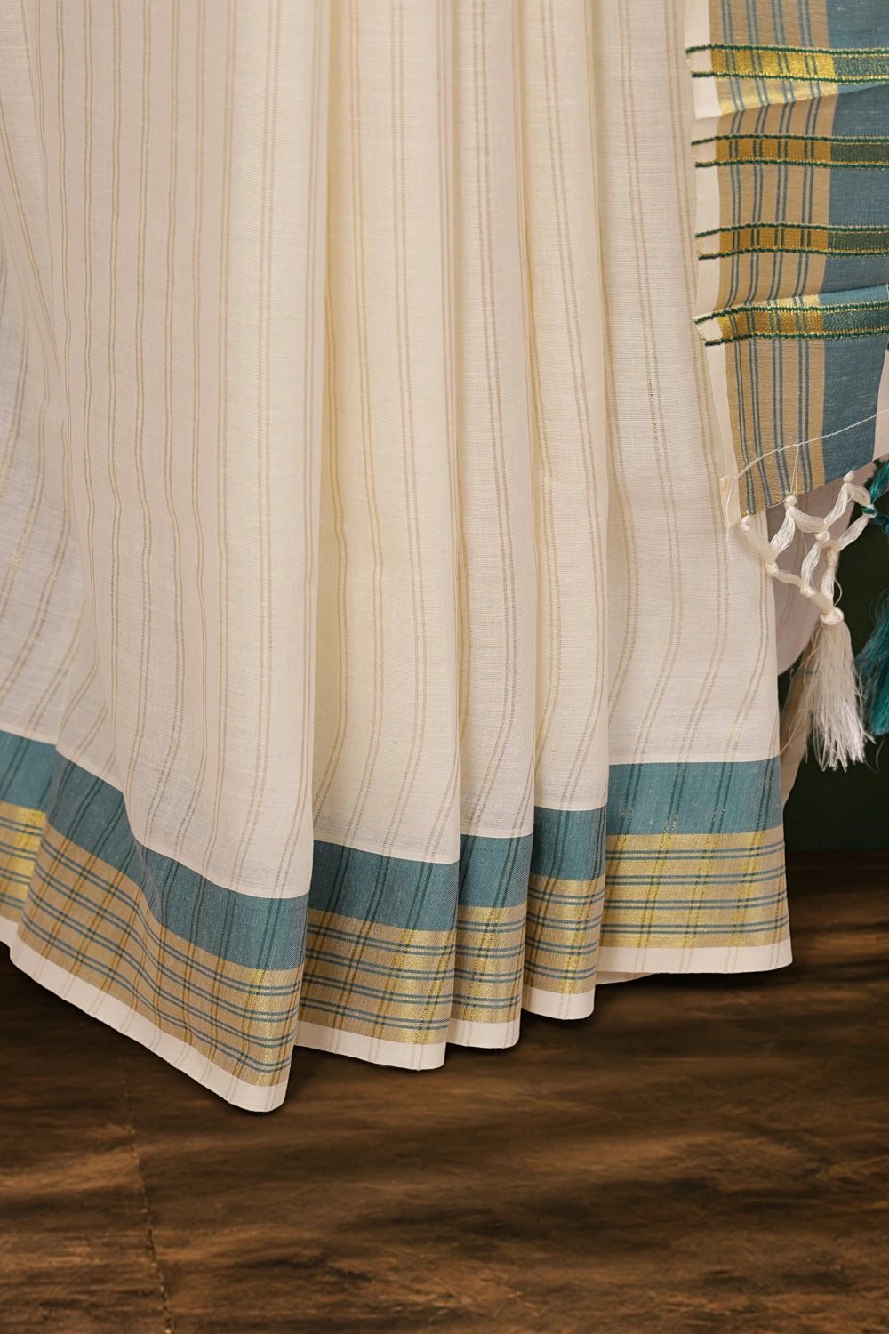 Off White Cotton Lines Kerala Saree with Line Border - Seematti