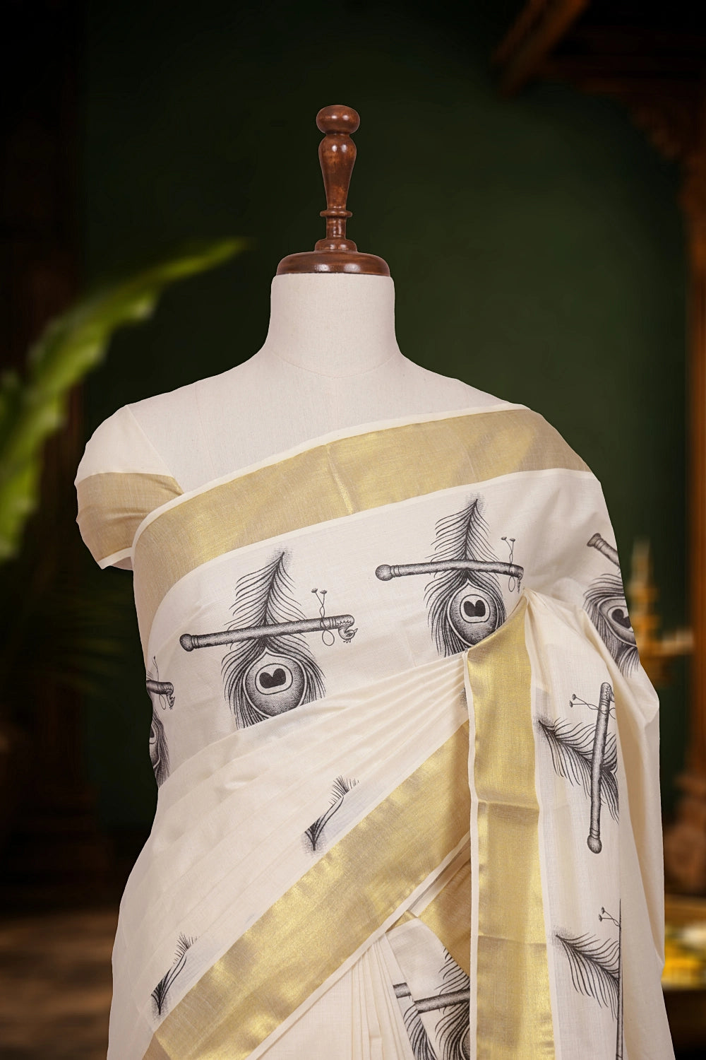 Off White Cotton Plain Kerala Saree With Golden Border - Seematti
