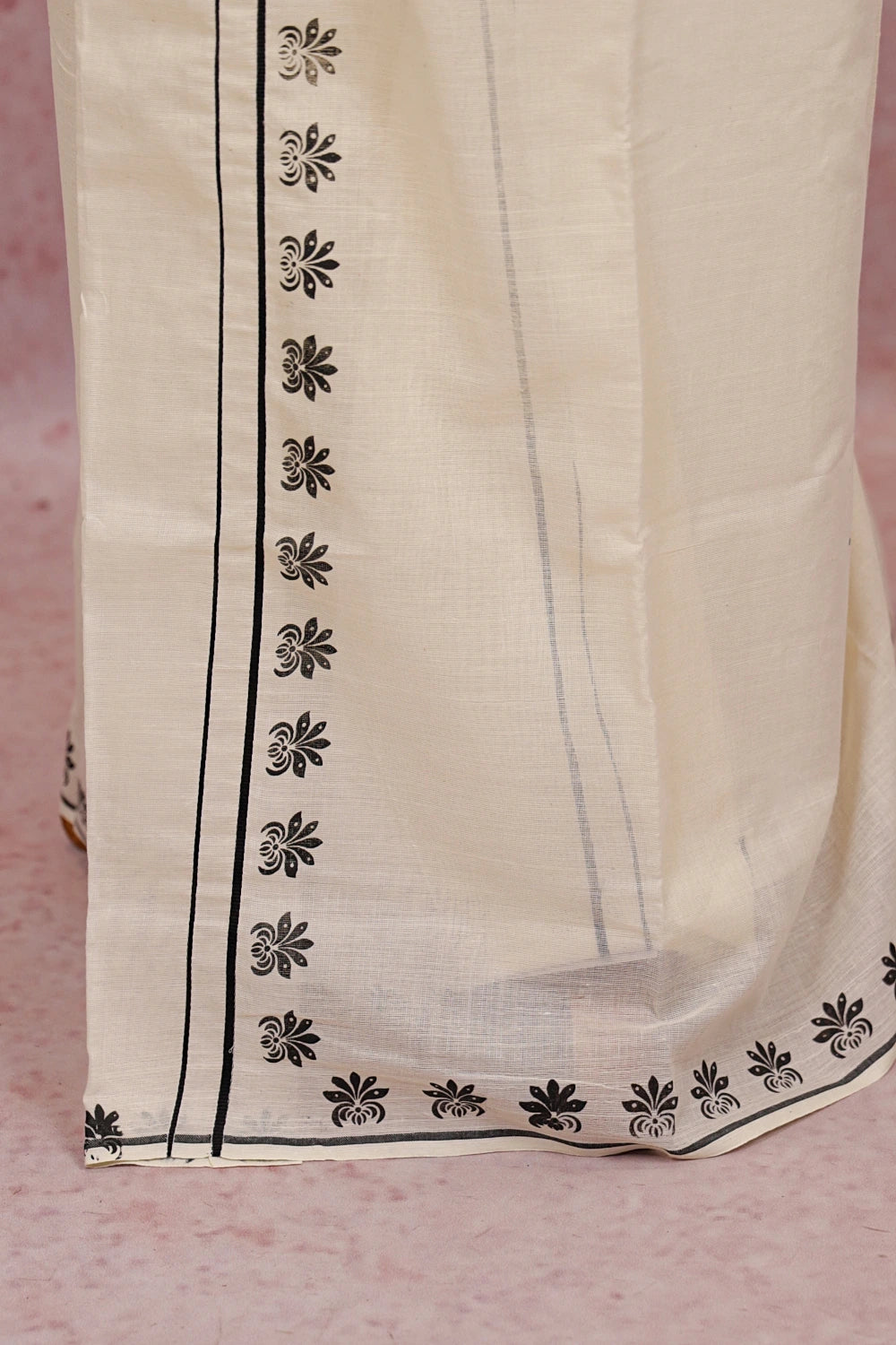 Off White Cotton Set Mundu - Seematti