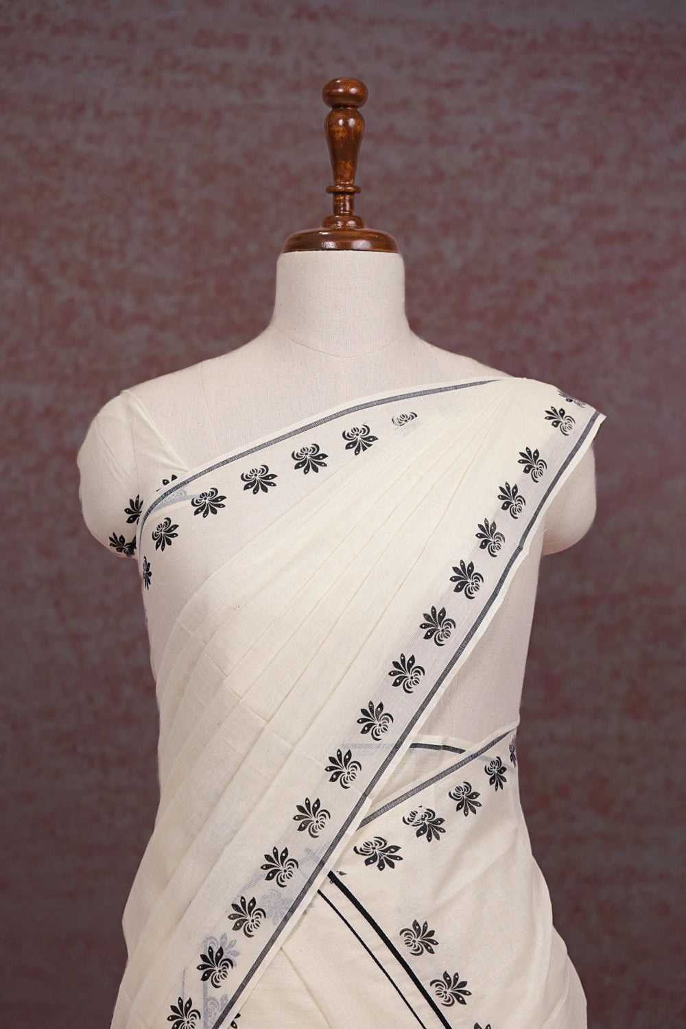 Off White Cotton Set Mundu - Seematti