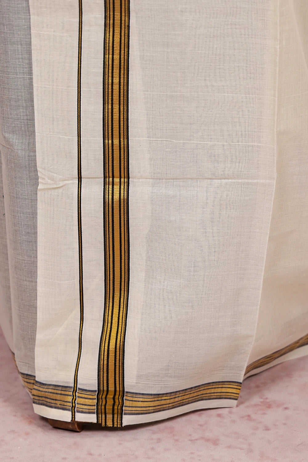 Off White Cotton Set Mundu - Seematti