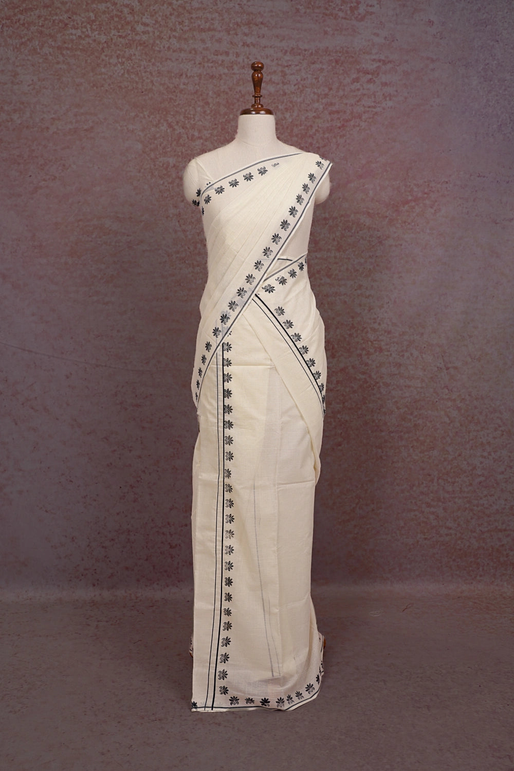 Off White Cotton Set Mundu - Seematti
