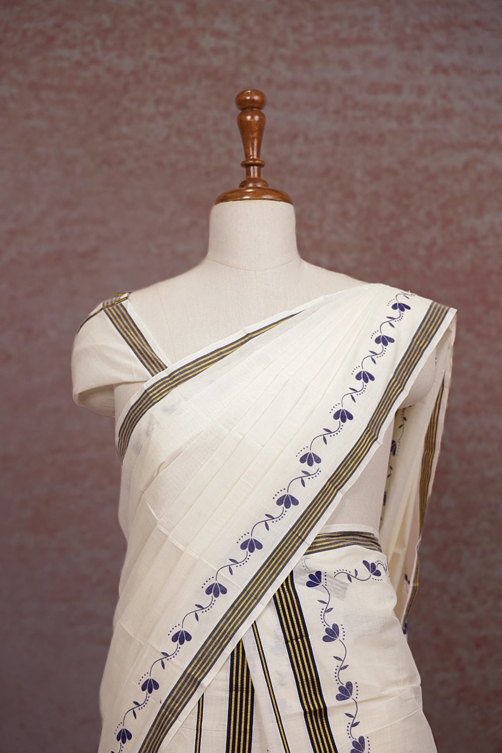 Off White Cotton Set Mundu - Seematti