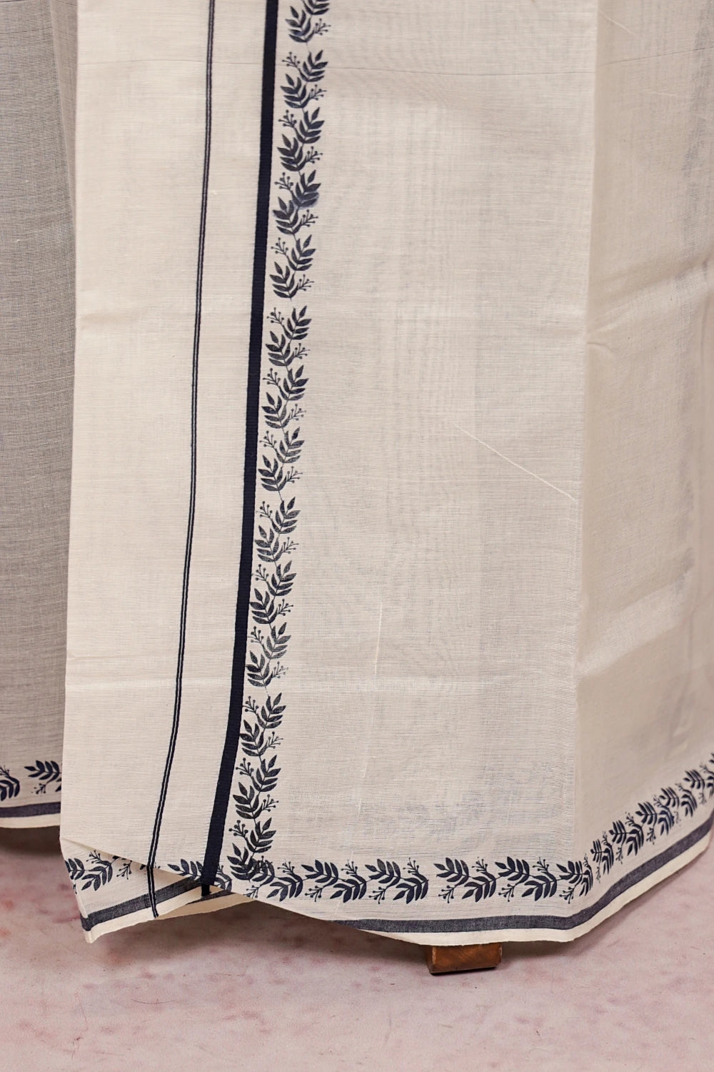 Off White Cotton Set Mundu - Seematti