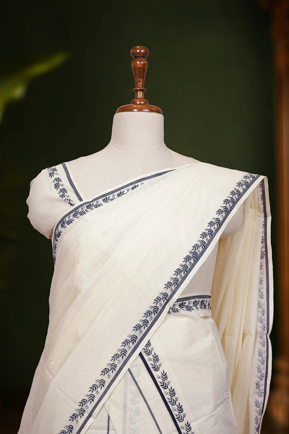 Off White Cotton Set Mundu - Seematti