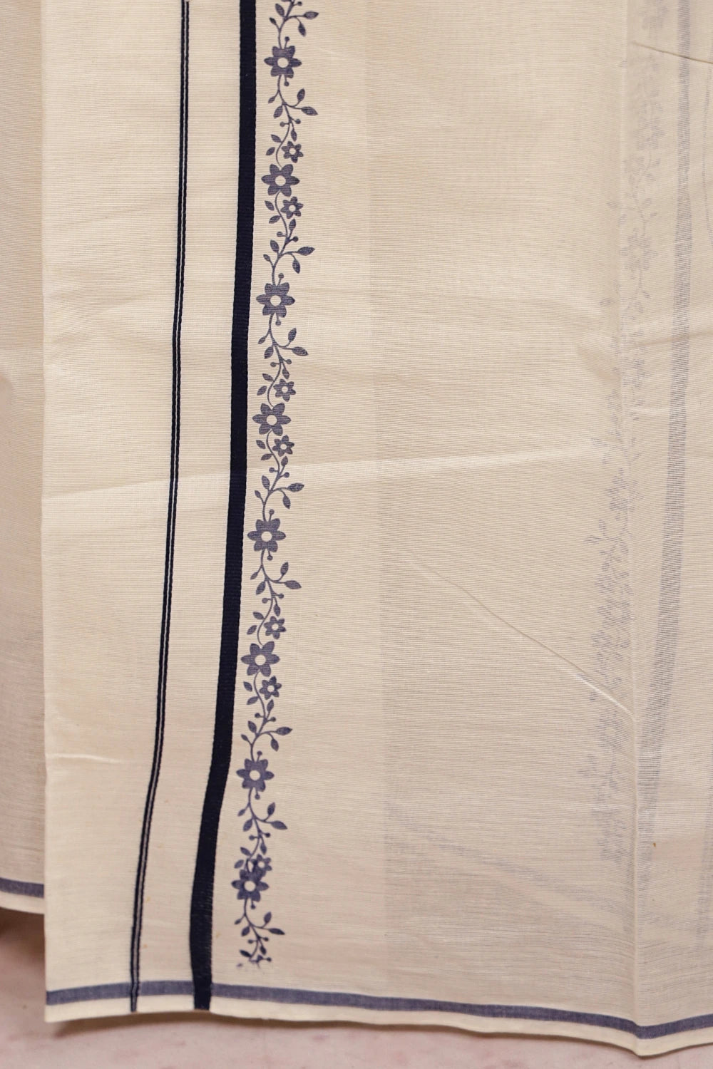 Off White Cotton Set Mundu - Seematti