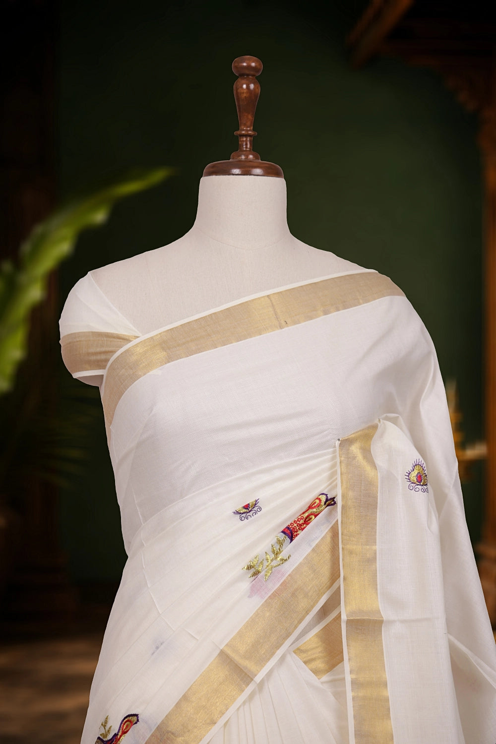 Off White Cotton Zari And Thread Work Kerala Saree With Golden Border - Seematti