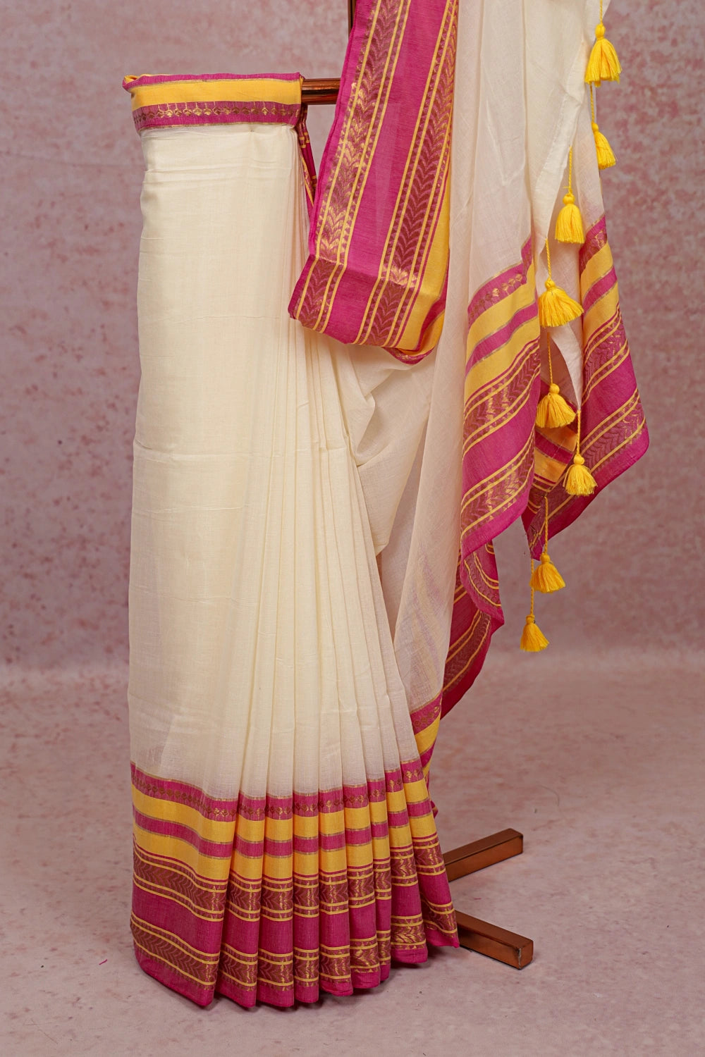 Off White Mul Cotton Kerala Saree - Seematti
