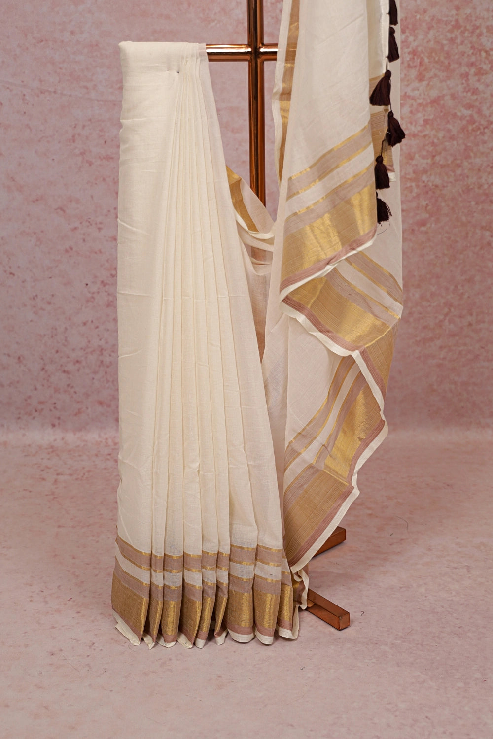 Off White Mul Cotton Kerala Saree - Seematti