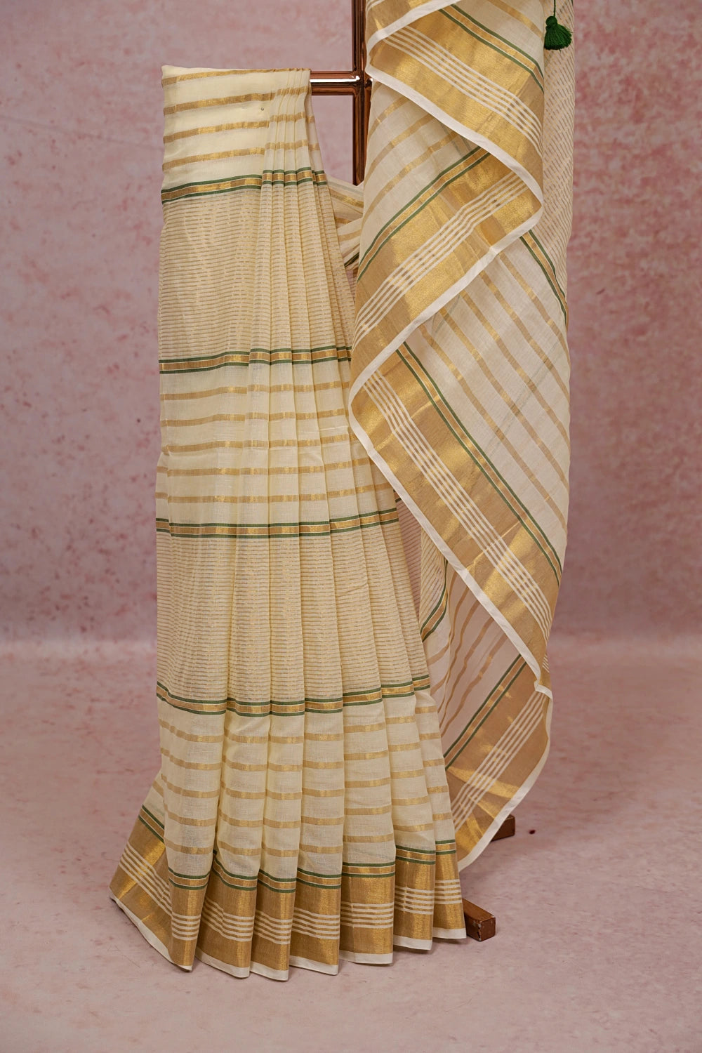 Off White Mul Cotton Kerala Saree - Seematti
