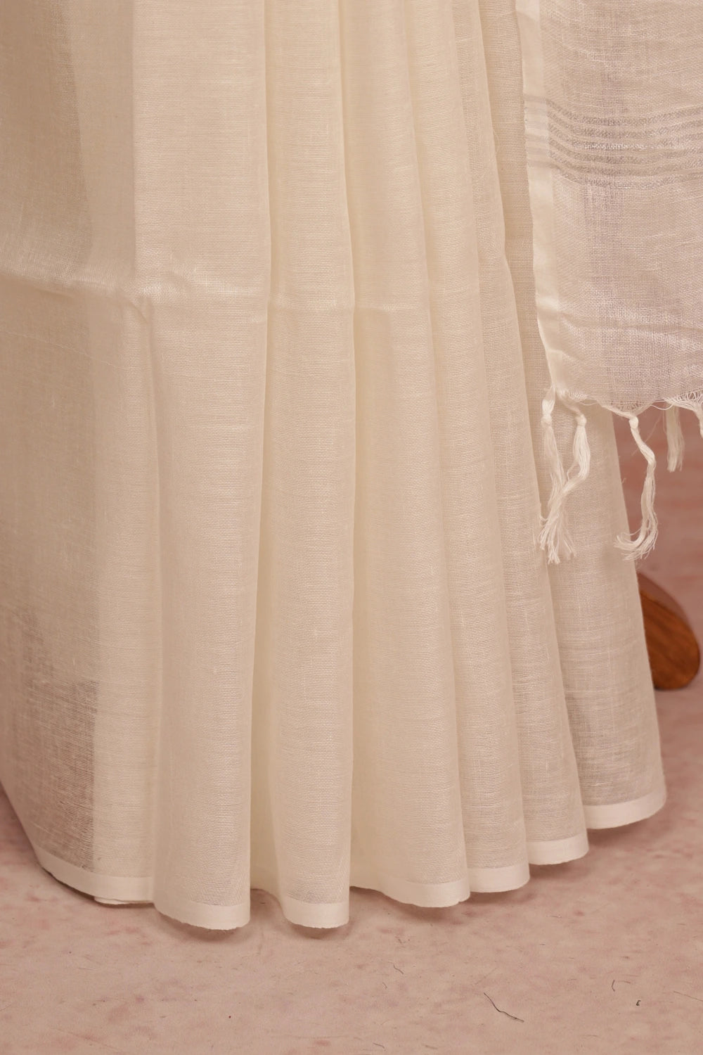 Off White Semi Linen Saree
