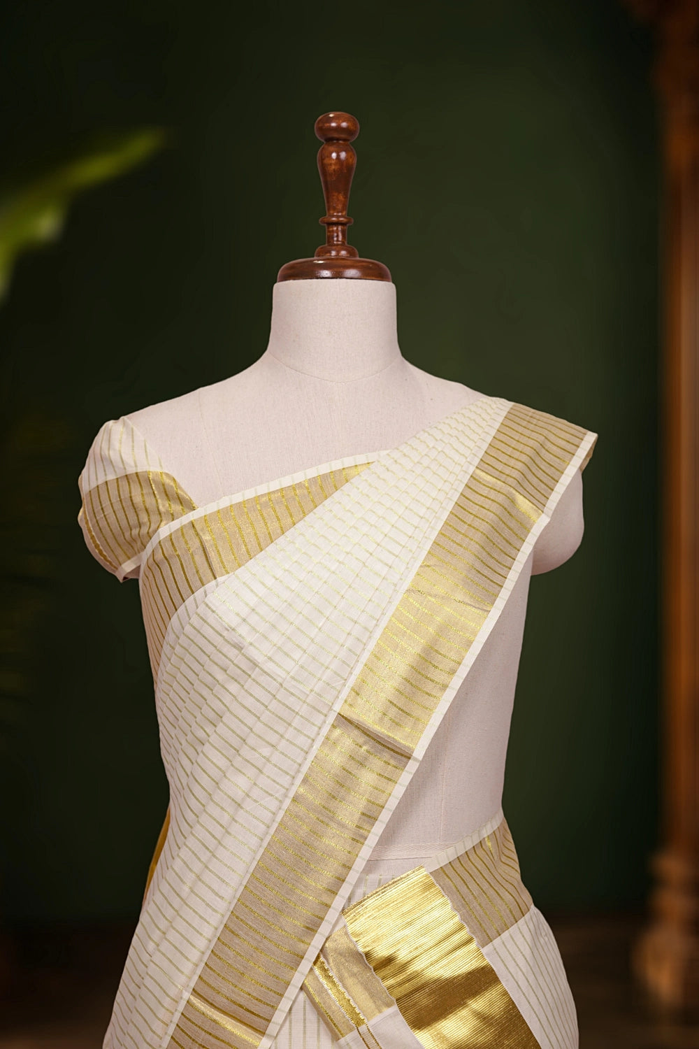 Off white Cotton Set Mundu - Seematti