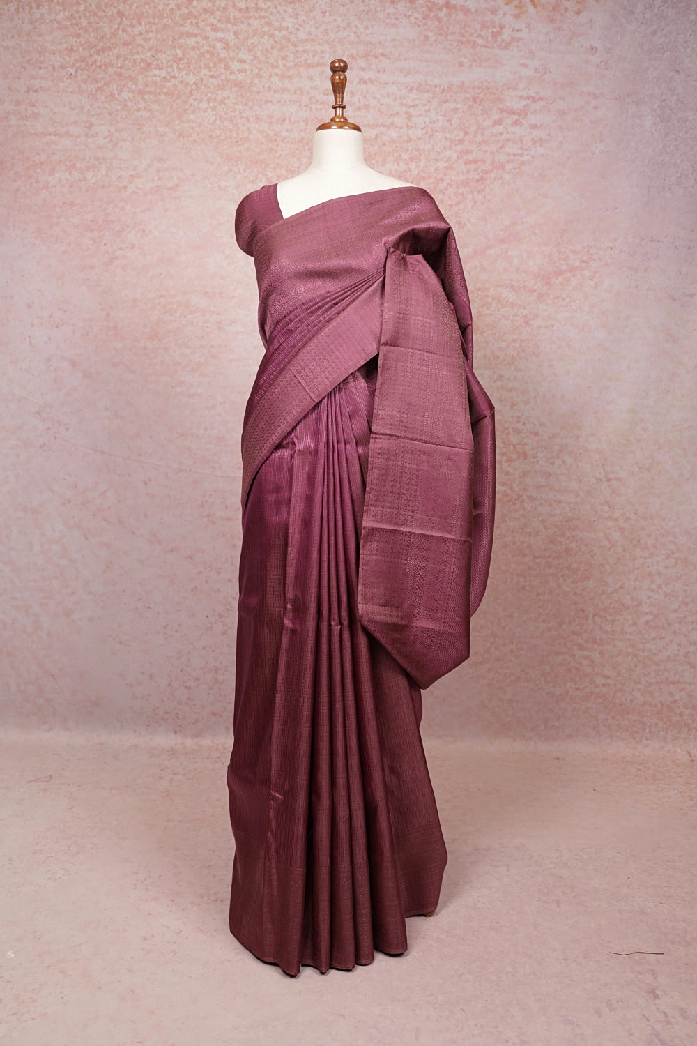 Onion Color Kancheepuram Silk Saree - Seematti