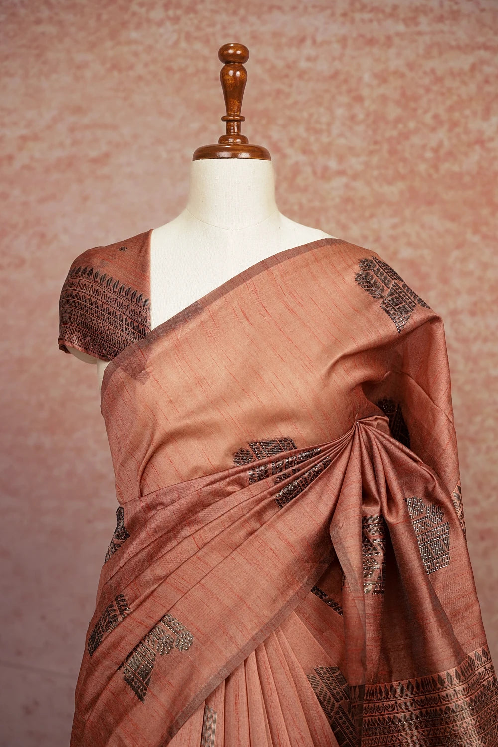 Onion Colour Semi Jute Saree