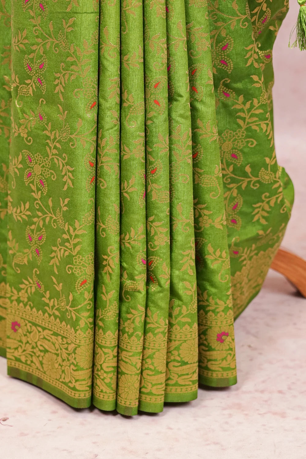 Parrot Green Semi Jute Saree - Seematti