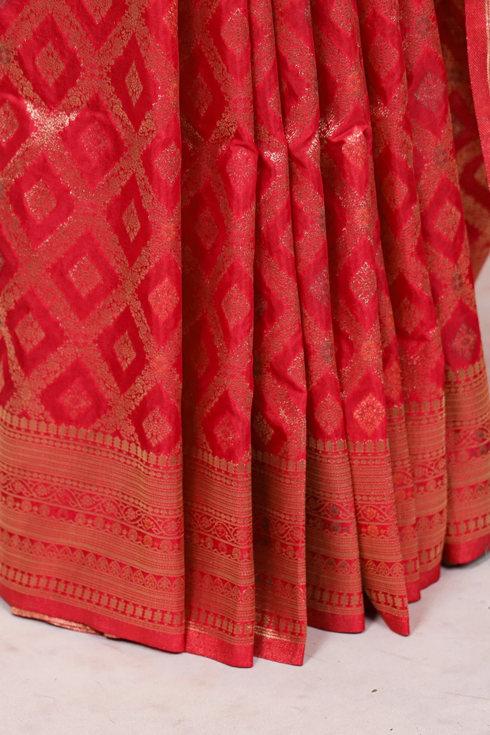 Red Semi Banarasi Saree - Seematti