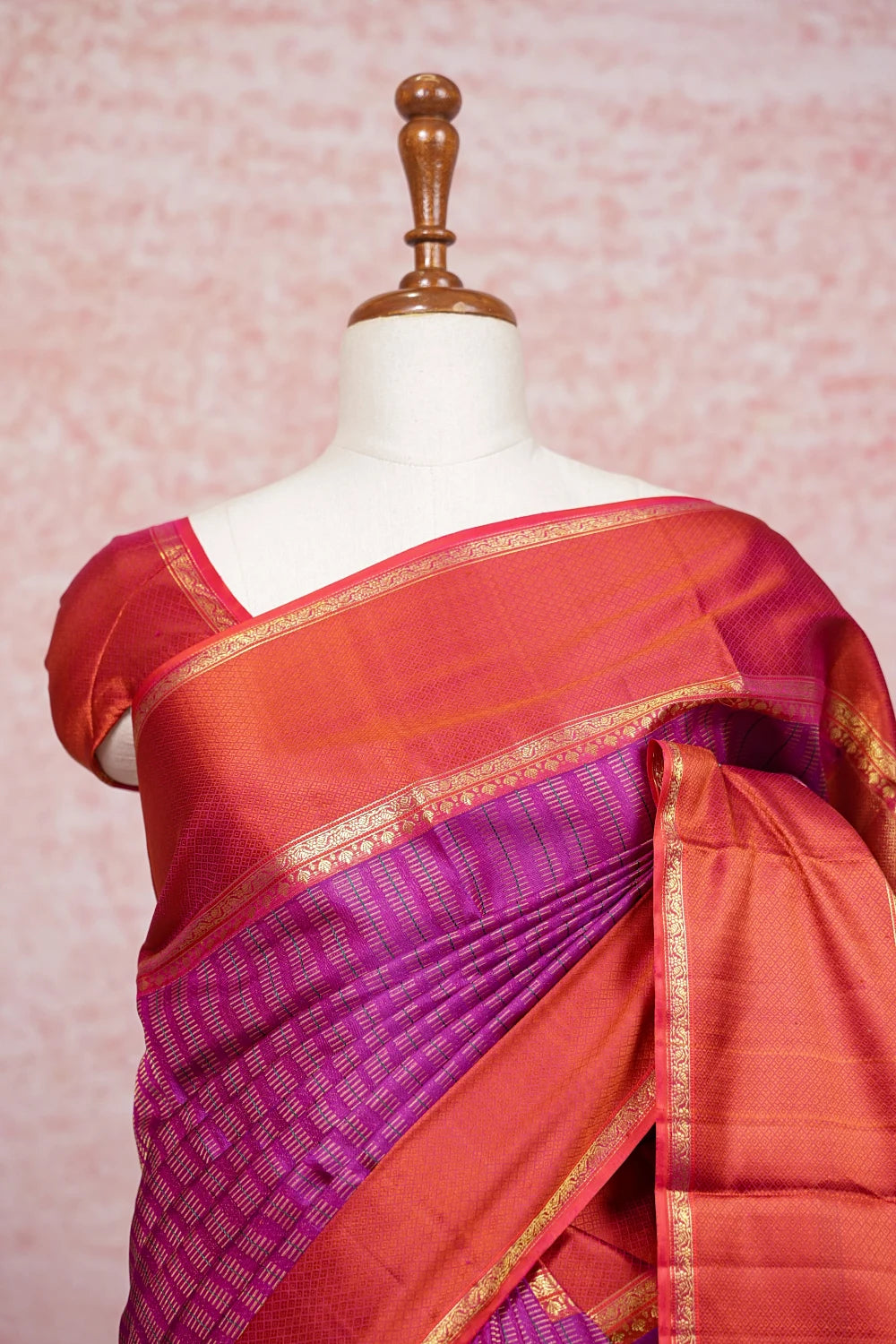 Vadamulla Color Kancheepuram Silk Saree - Seematti