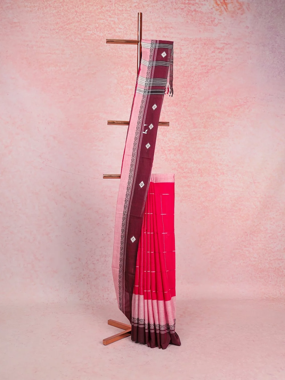 Reddish Pink Cotton Saree