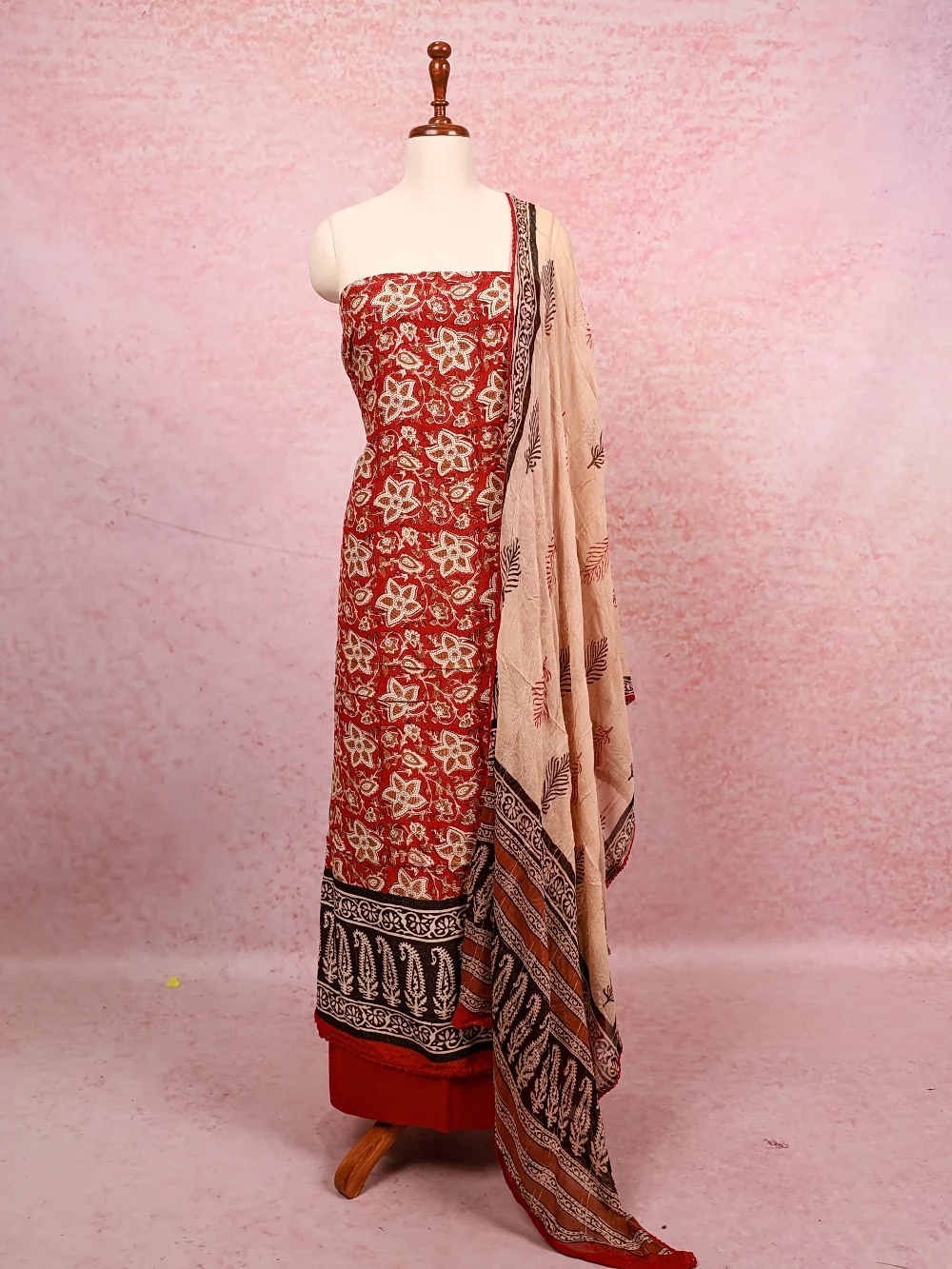 Multicolour Masculine Printed Unstitched Churidhar Material