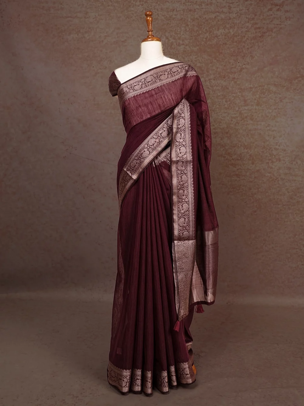 Grape Semi Linen Saree